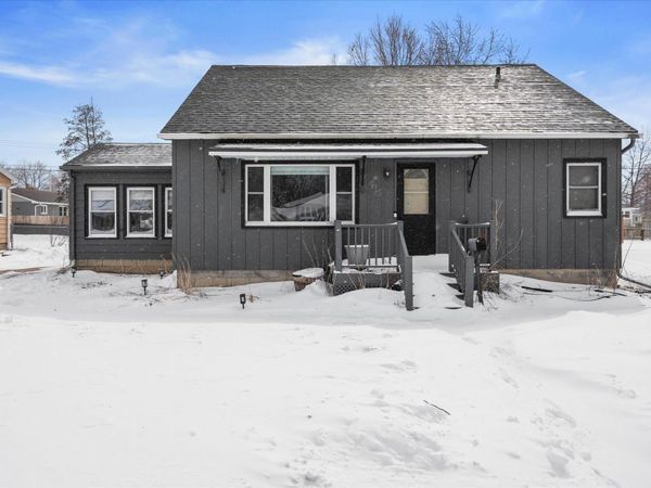 915 Carol St, Watertown, WI 53094