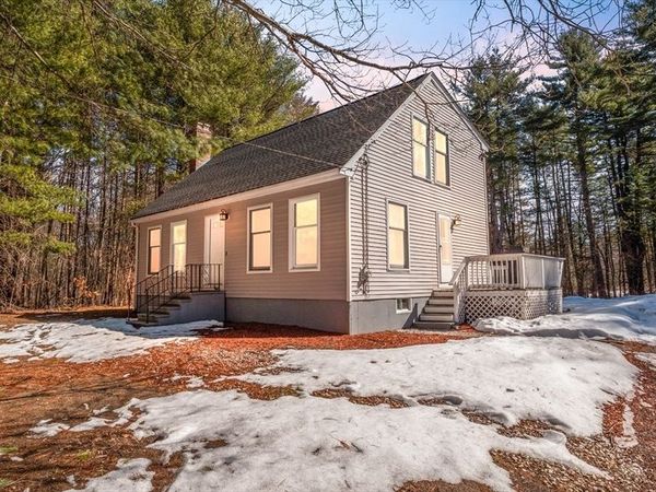 77 Hazen Rd, Shirley, MA 01464