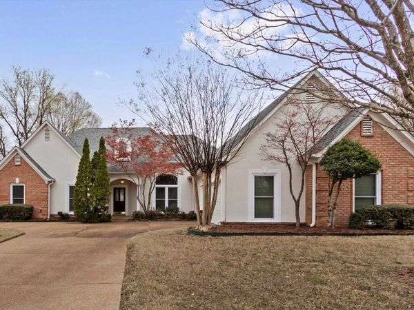 8863 TOTH CV, Memphis, TN 38016