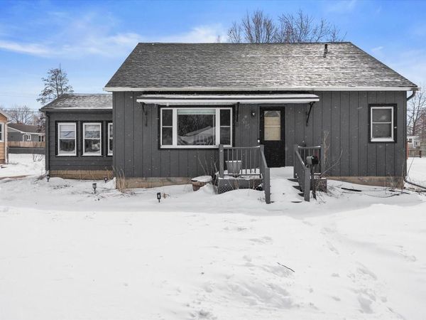 915 Carol STREET, Watertown, WI 53094