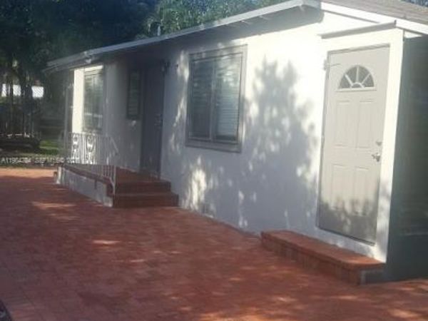 1947 Taft St , Hollywood, FL 33020