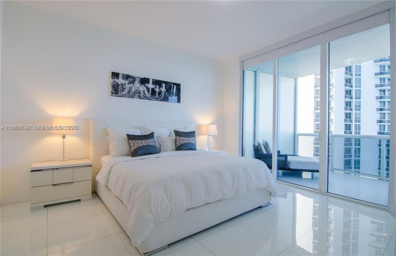 15811 Collins Ave , Unit 2602, Sunny Isles Beach, FL 33160 Photo