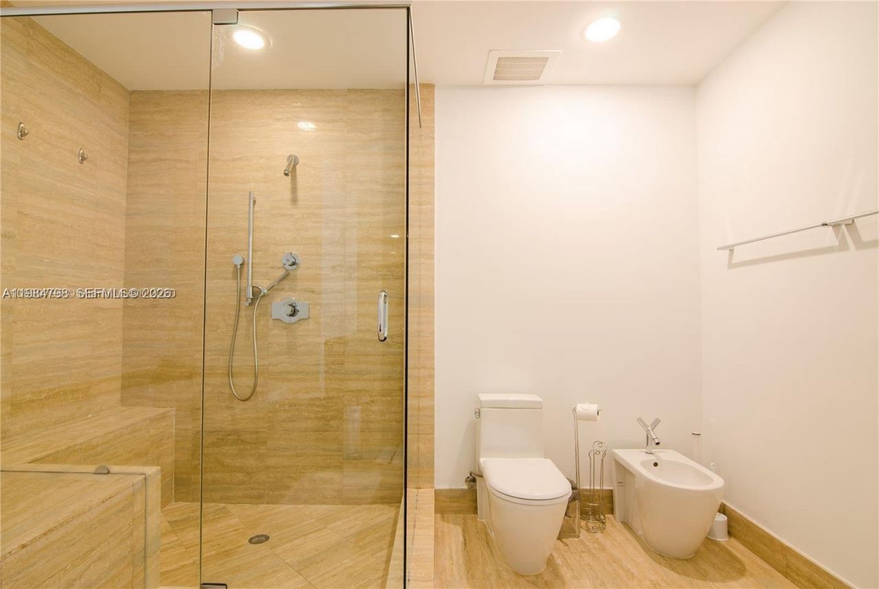 15811 Collins Ave , Unit 2602, Sunny Isles Beach, FL 33160 Photo