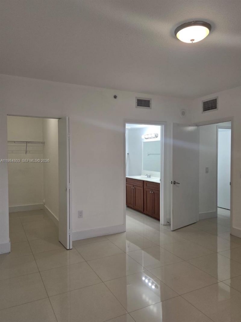 36 NW 6th Ave , Unit 408, Miami, FL 33128 Photo