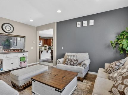 7434 Thorndale Way, Sacramento, CA 95829 Photo