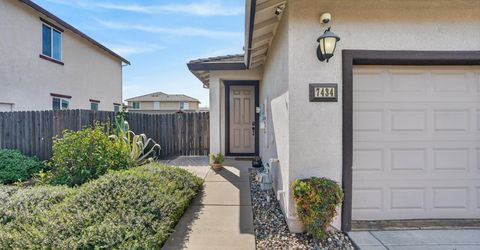 7434 Thorndale Way, Sacramento, CA 95829 Photo