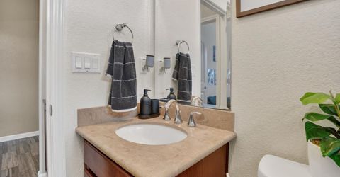 7434 Thorndale Way, Sacramento, CA 95829 Photo