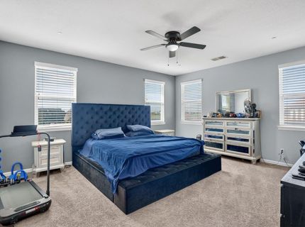 7434 Thorndale Way, Sacramento, CA 95829 Photo