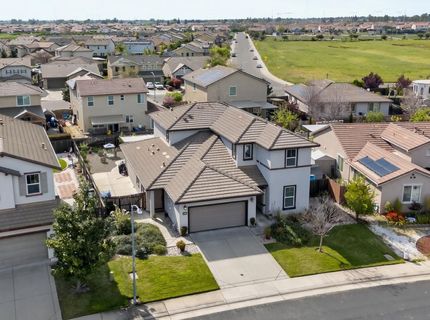 7434 Thorndale Way, Sacramento, CA 95829 Photo