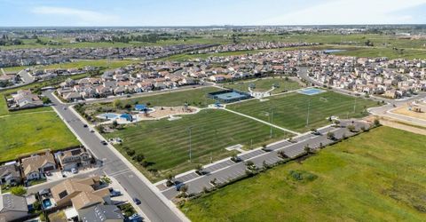 7434 Thorndale Way, Sacramento, CA 95829 Photo