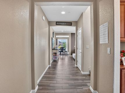 7434 Thorndale Way, Sacramento, CA 95829 Photo