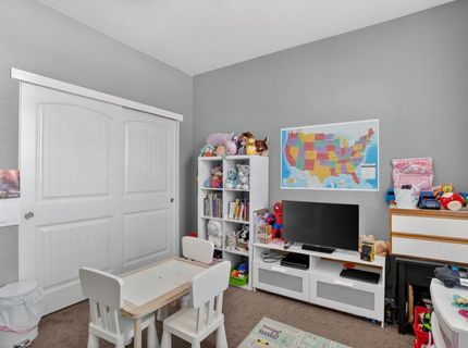 7434 Thorndale Way, Sacramento, CA 95829 Photo