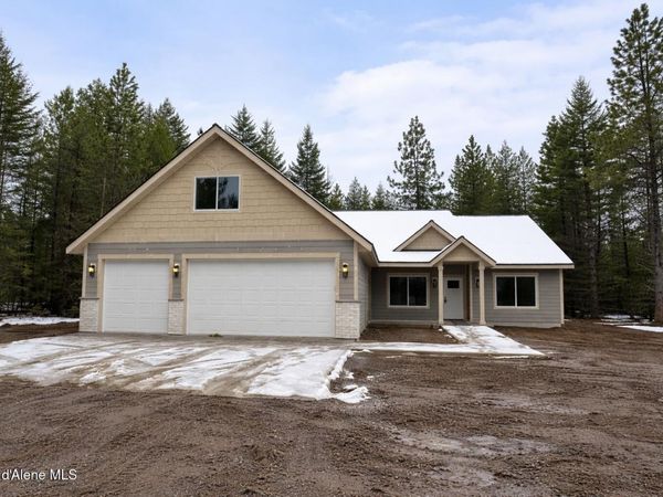7705 E Howard Rd , Athol, ID 83801