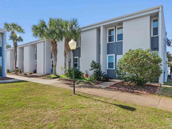 201 Pensacola Beach Rd, Unit C-22, Gulf Breeze, FL 32561