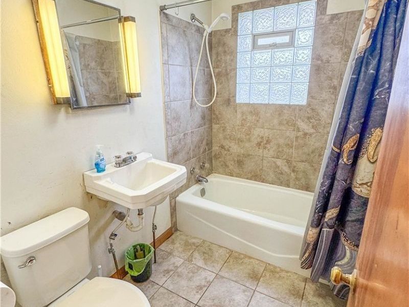 165 Piccadilly Street, Campbell, OH 44405 Photo 13