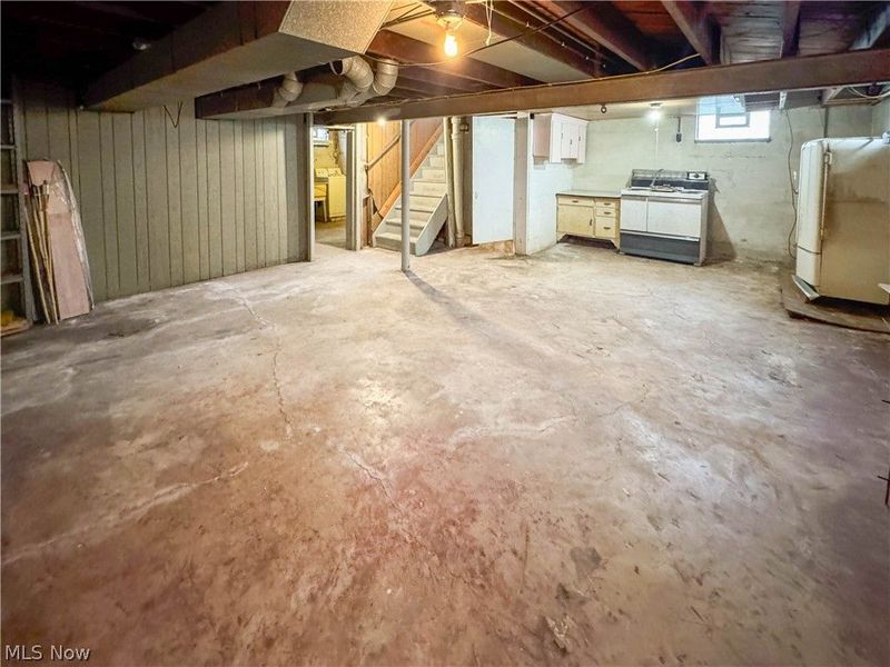 165 Piccadilly Street, Campbell, OH 44405 Photo 20