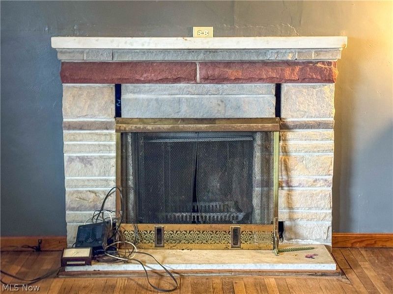 165 Piccadilly Street, Campbell, OH 44405 Photo 8