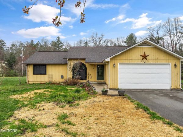 1334 Niggs Creek Rd, Oneida, TN 37841