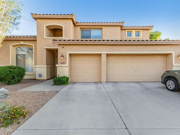 673 W RAVEN Drive, Chandler, AZ 85286