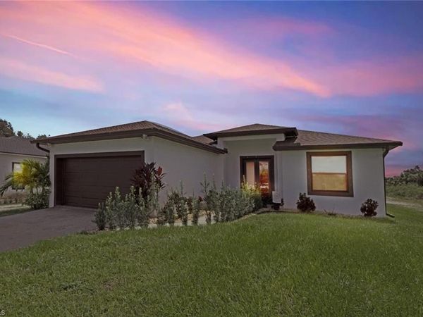 490 37th AVE NW, NAPLES, FL 34120