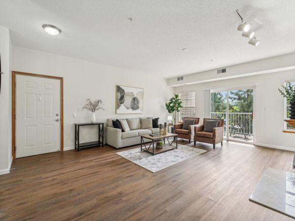 12761 Collegeview Drive, Unit 201, Eden Prairie, MN 55347