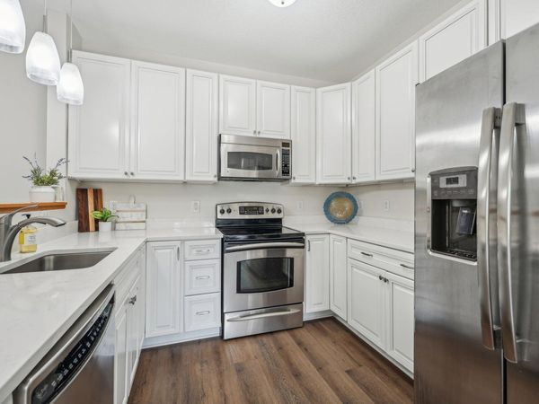 12761 Collegeview Drive, Unit 201, Eden Prairie, MN 55347