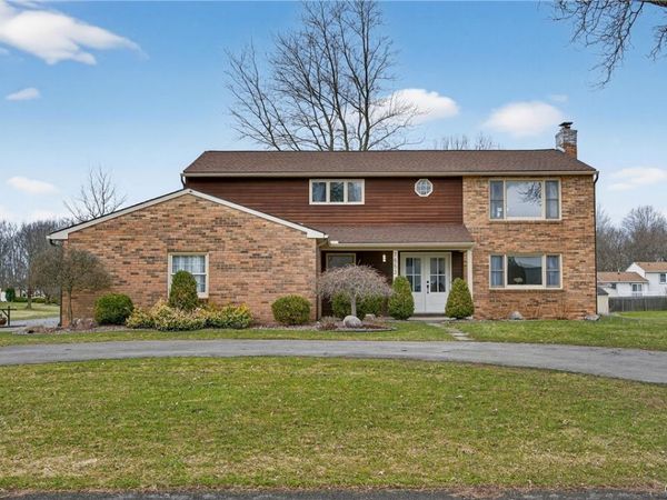 7853 Vernon Road S, Cicero, NY 13039