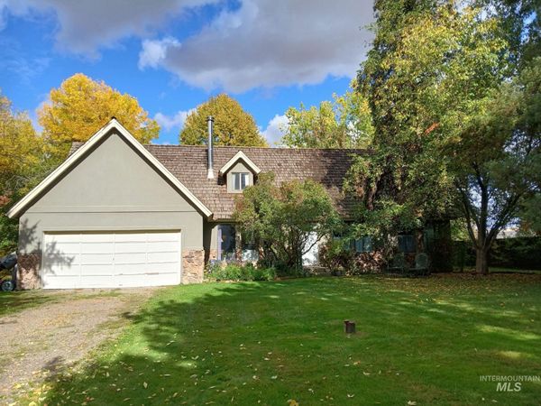 2465 Center Avenue, Payette, ID 83661