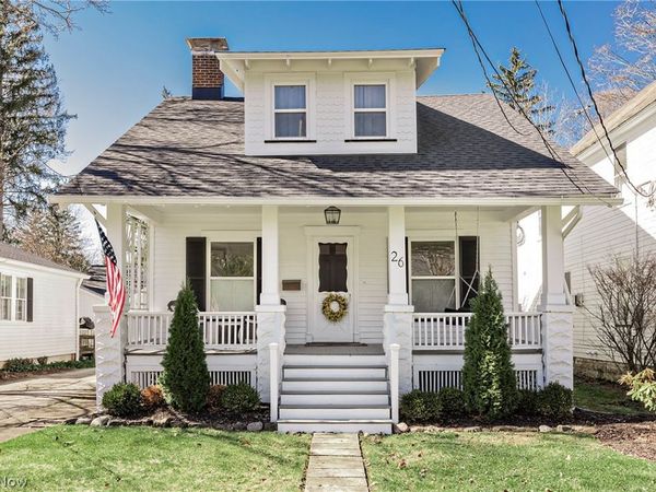 26 Water Street , Chagrin Falls, OH 44022