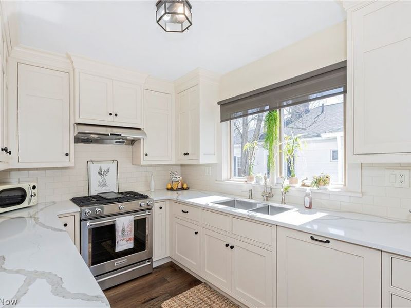 26 Water Street, Chagrin Falls, OH 44022 Photo 13