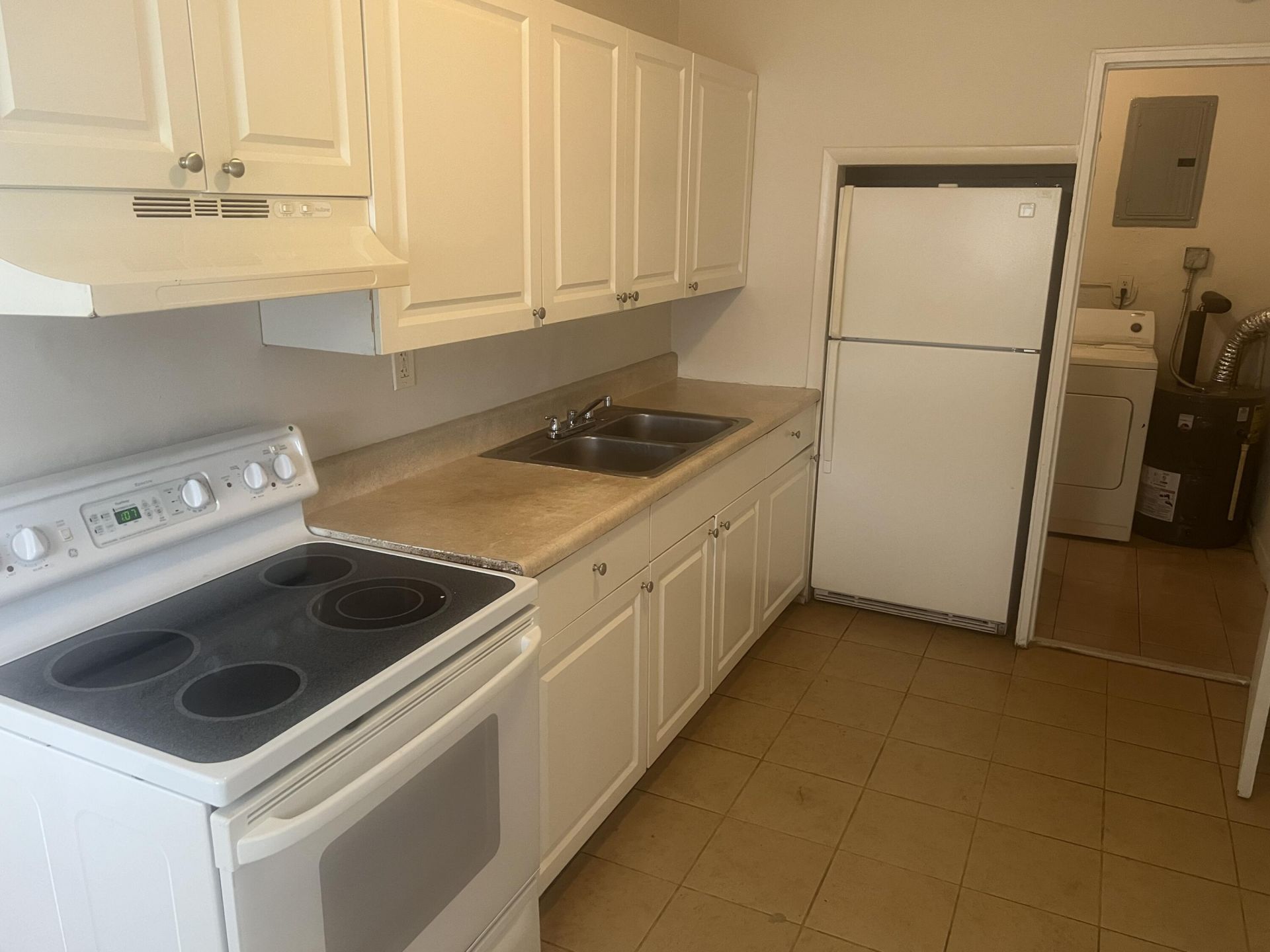 1410 N 69th Avenue, Hollywood, FL 33024 Photo