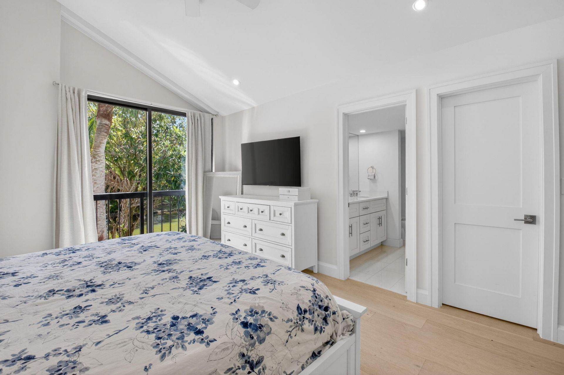 3707 Bridgewood Drive, Boca Raton, FL 33434 Photo