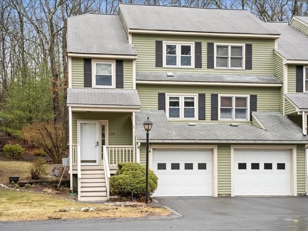 235 Heritage Dr, Unit 235, Northbridge, MA 01588