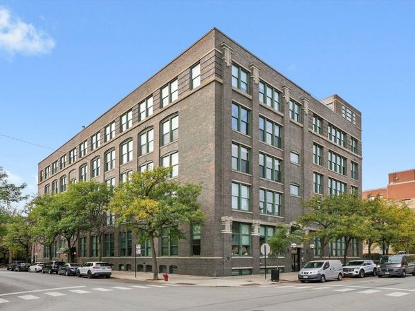 1327 W Washington Boulevard, Unit 106, Chicago, IL 60607