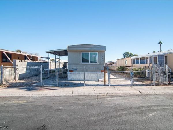 3464 Death Valley Drive , Las Vegas, NV 89122