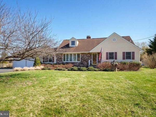 267 LAMBERTVILLE HOPEWELL ROAD, HOPEWELL, NJ 08525