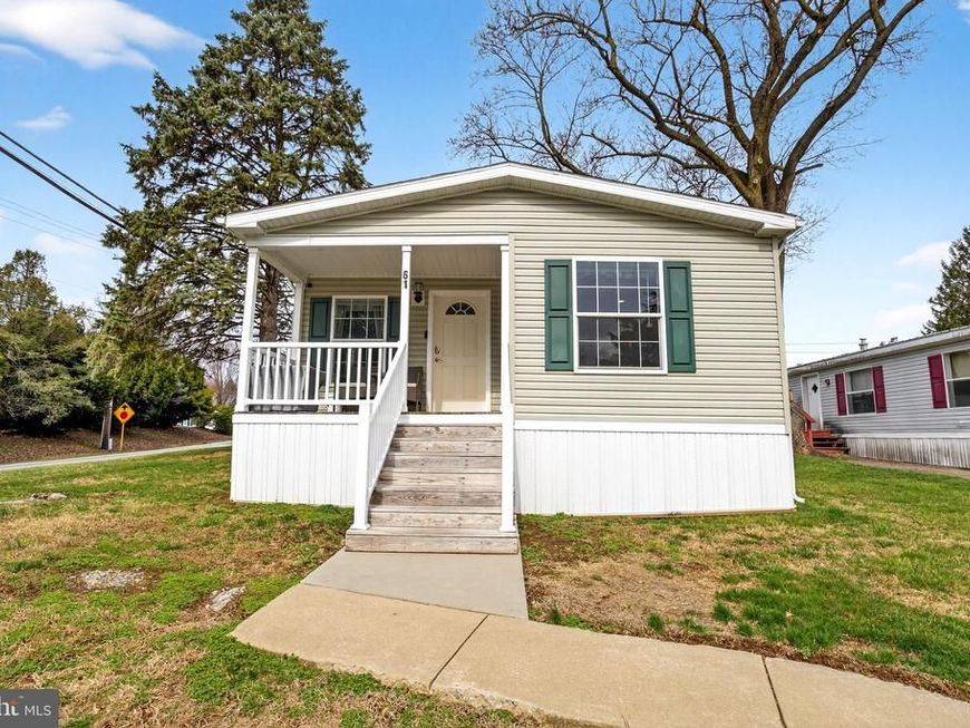 61 Violet Drive, Honey Brook, PA 19344 Main Photo