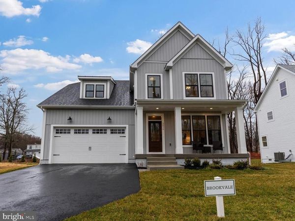 2034 WILLIAM AVENUE, ESSEX, MD 21221