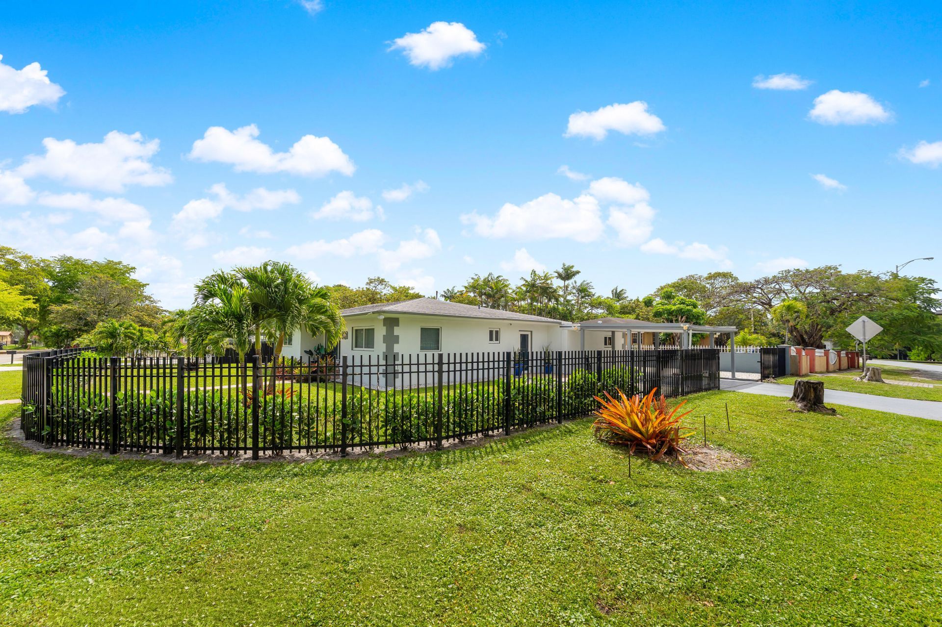 590 NW 126th Street, North Miami, FL 33168 Photo