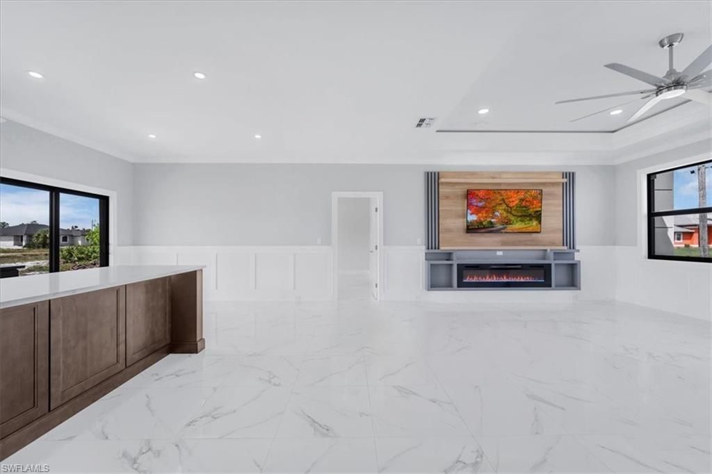 344 Parkman Ave , Lehigh Acres, FL 33974 Photo