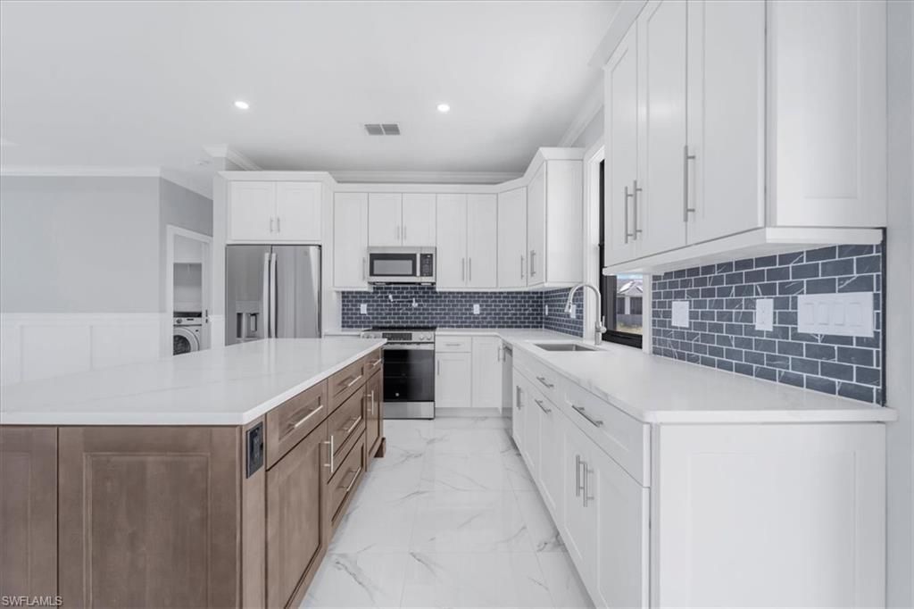 344 Parkman Ave, Lehigh Acres, FL 33974 Photo