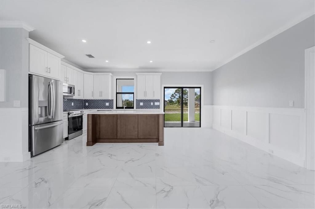 344 Parkman Ave, Lehigh Acres, FL 33974 Photo