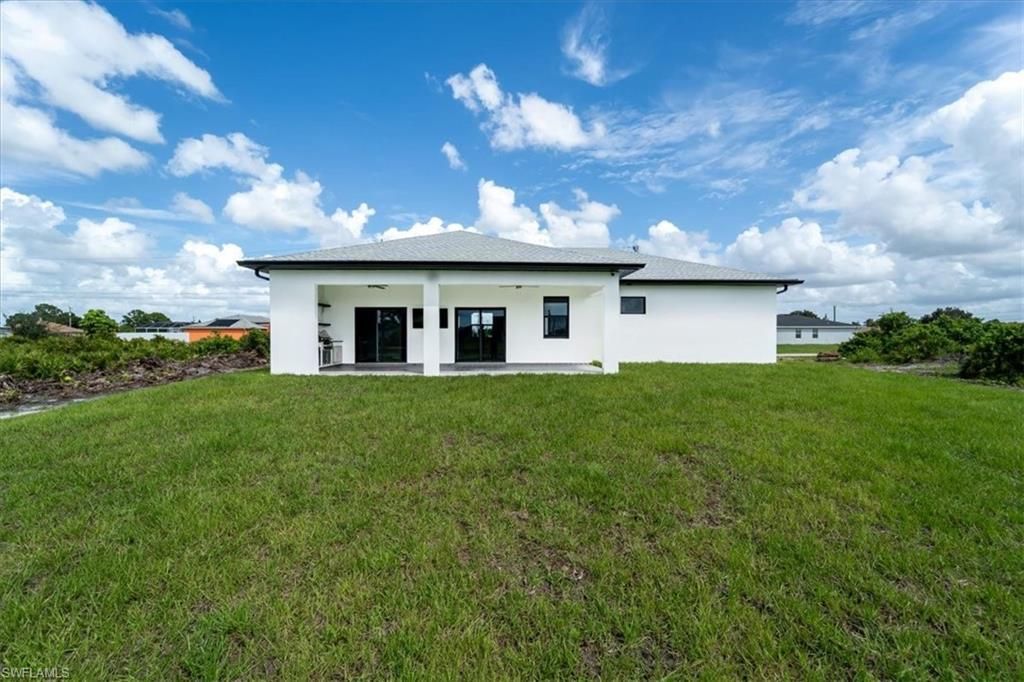 344 Parkman Ave, Lehigh Acres, FL 33974 Photo