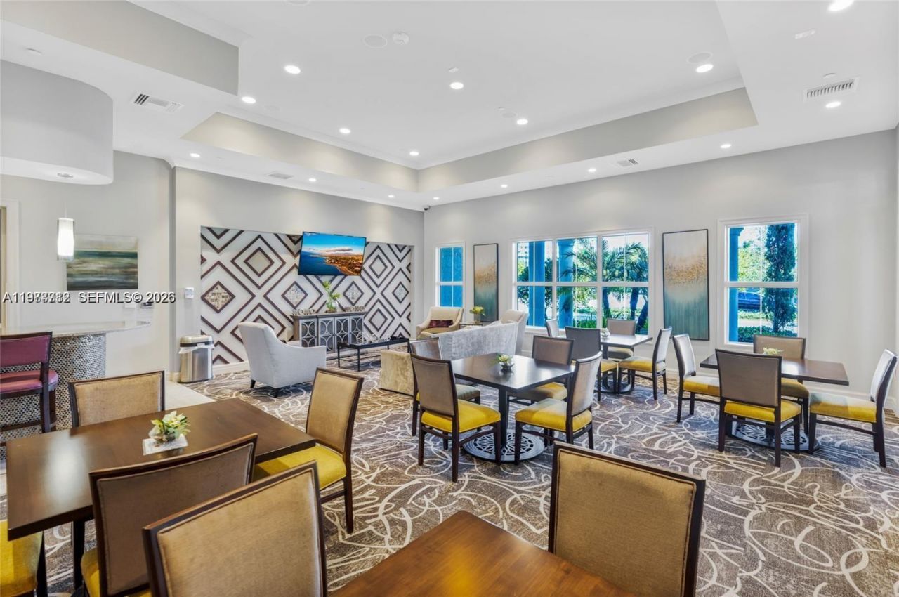 932 Banyan Dr , Hollywood, FL 33021 Photo