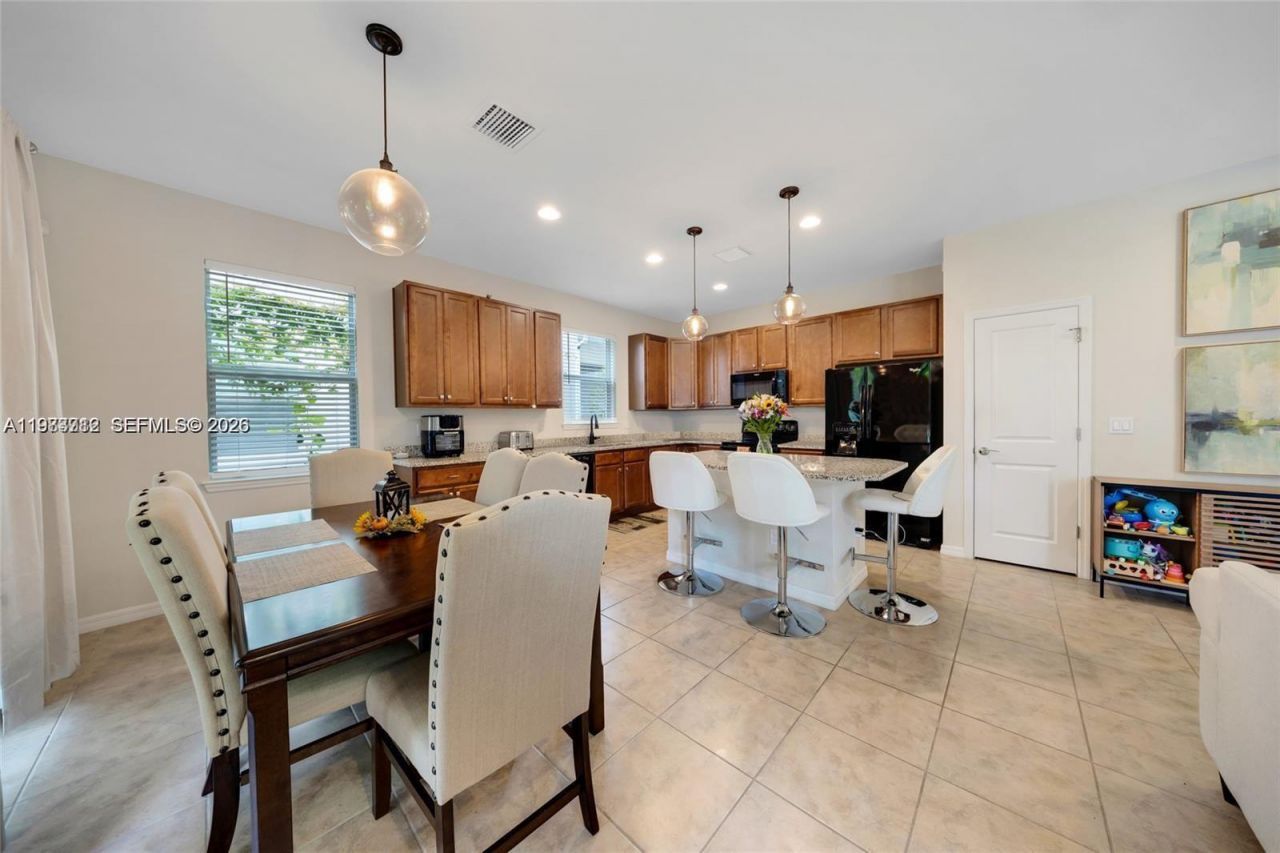 932 Banyan Dr , Hollywood, FL 33021 Photo