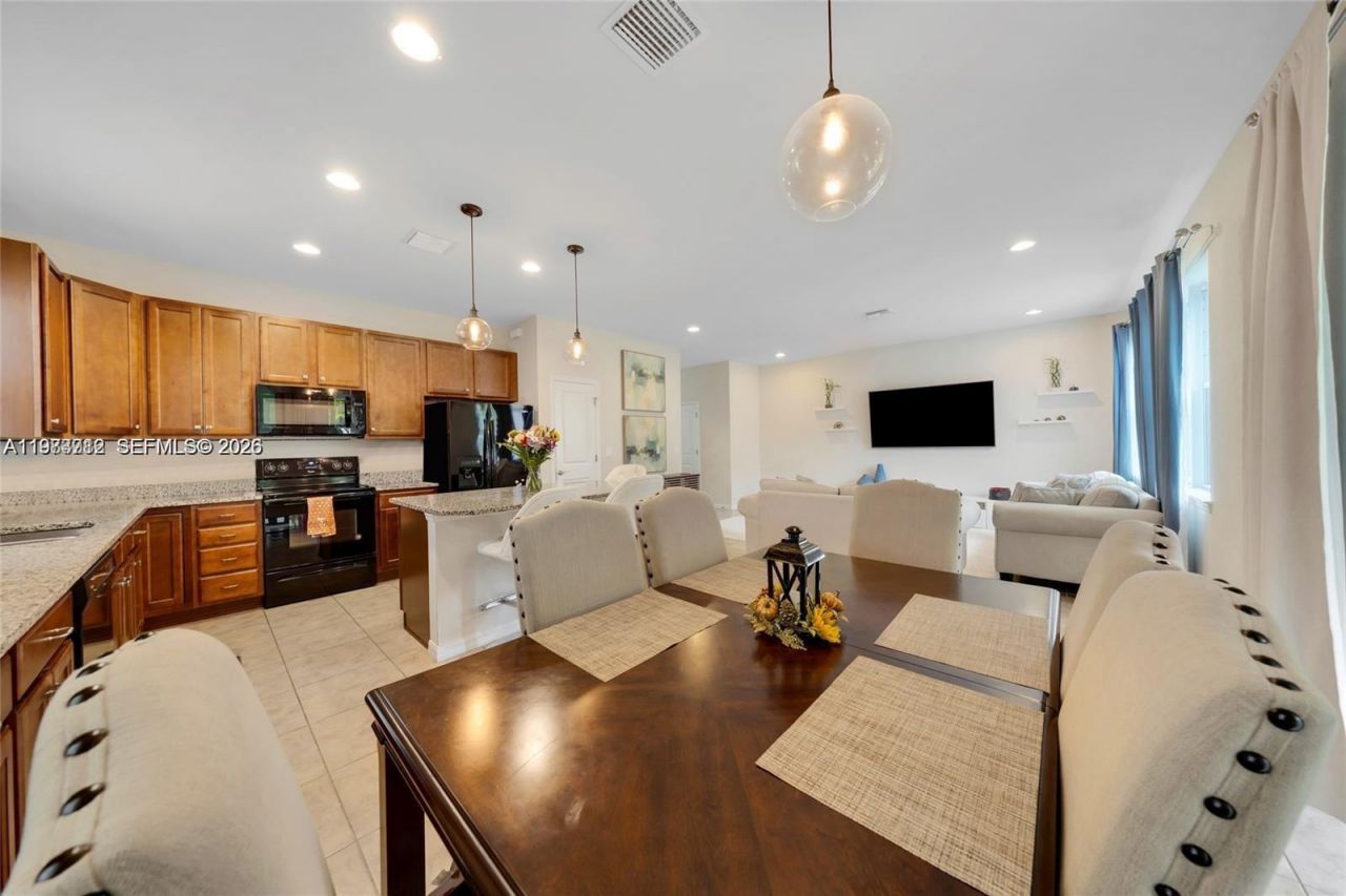 932 Banyan Dr , Hollywood, FL 33021 Photo