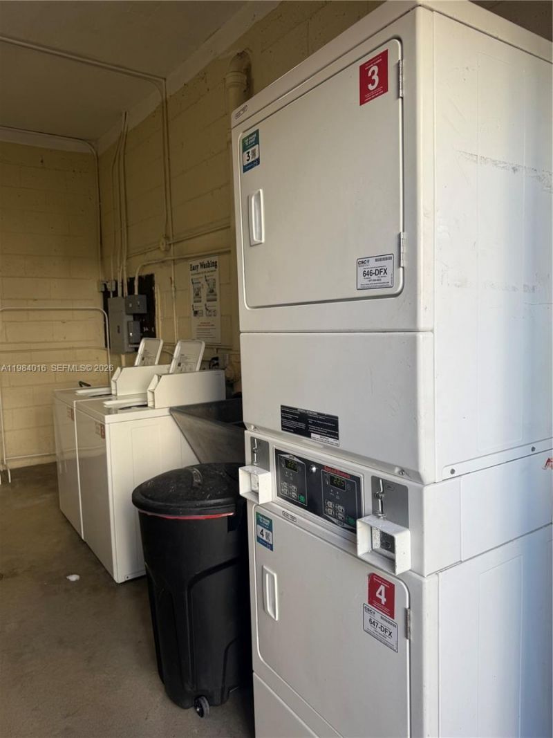 617 SW 11th St , Unit 14E, Miami, FL 33129 Photo