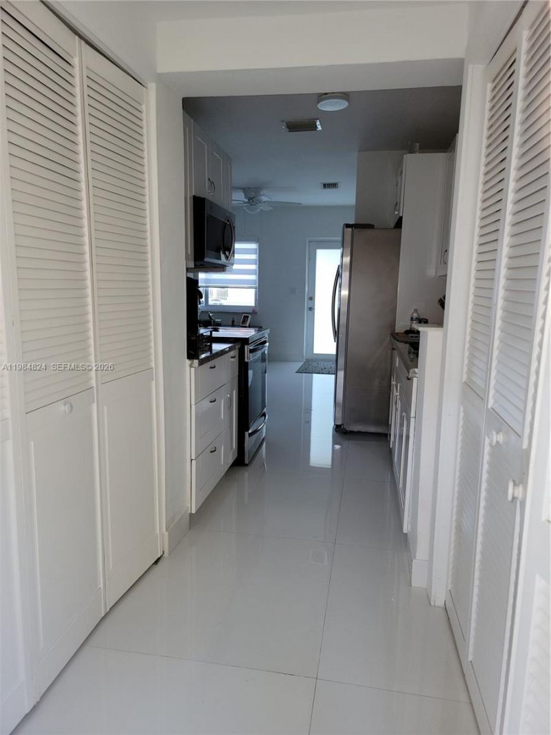 6300 SW 21st St, Unit 1, Miami, FL 33155 Photo