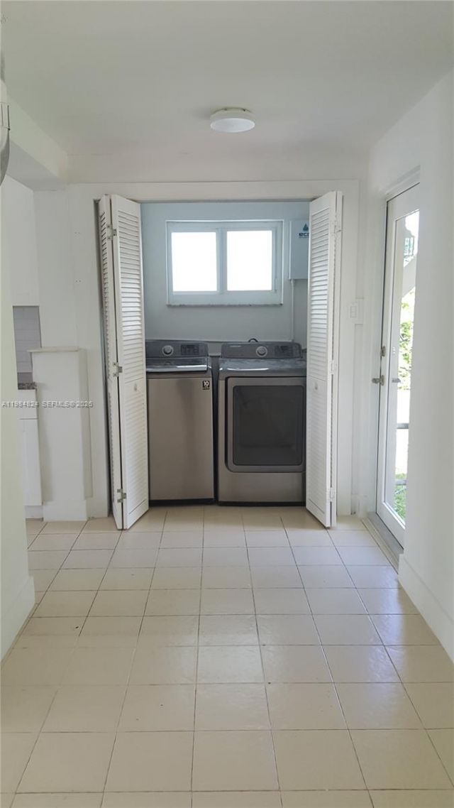 6300 SW 21st St, Unit 1, Miami, FL 33155 Photo