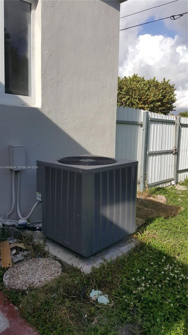 6300 SW 21st St, Unit 1, Miami, FL 33155 Photo